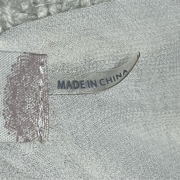 Altar’d State Ivory Fuzzy Knit Sweater w Lace Hem S/M - Picture 6 of 10